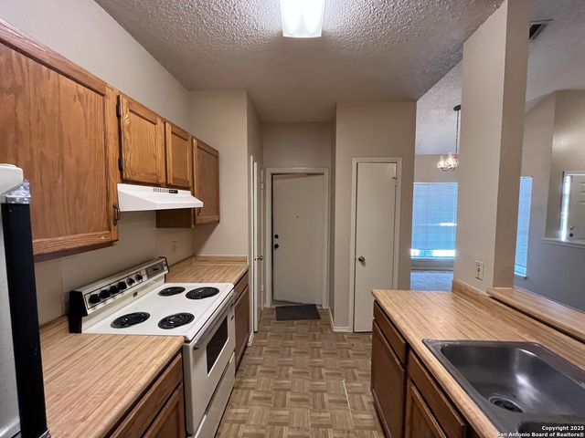 12222 stoney, San Antonio, TX 78247