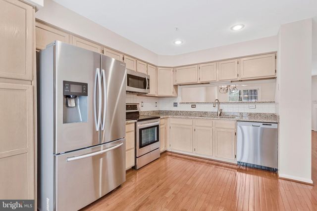 7951 HEATHER MIST DR, Severn, MD 21144