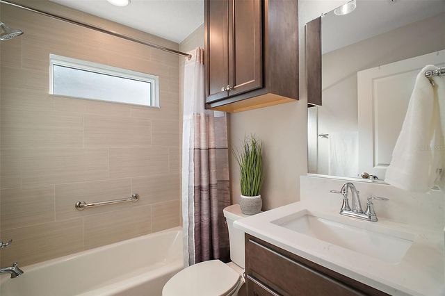 5754 SHEALY AVENUE, The Villages, FL 32163