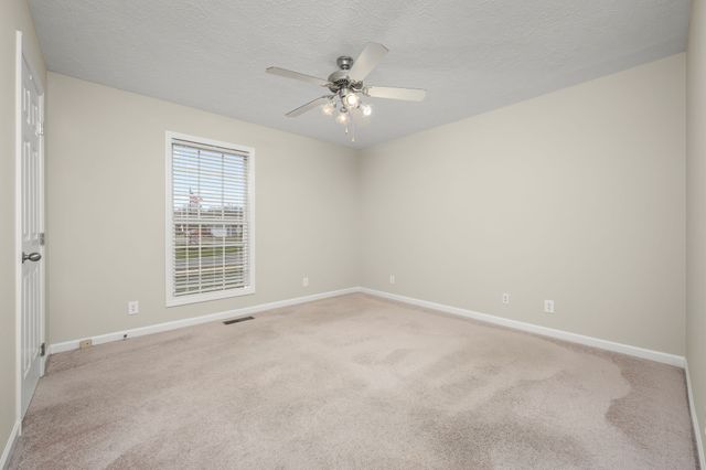 109 WILLIAMSBURG BLVD, Tullahoma, TN 37388