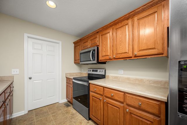 109 WILLIAMSBURG BLVD, Tullahoma, TN 37388