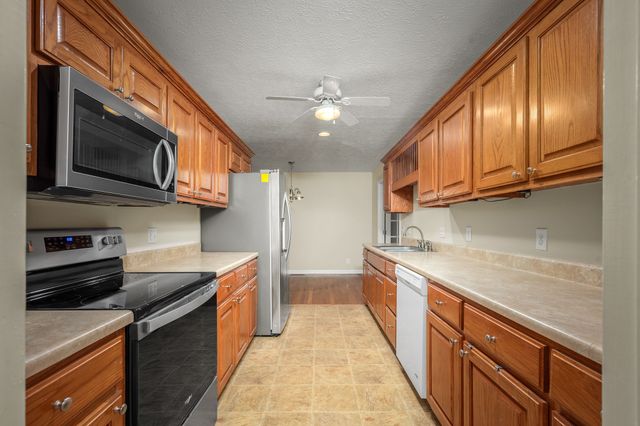 109 WILLIAMSBURG BLVD, Tullahoma, TN 37388