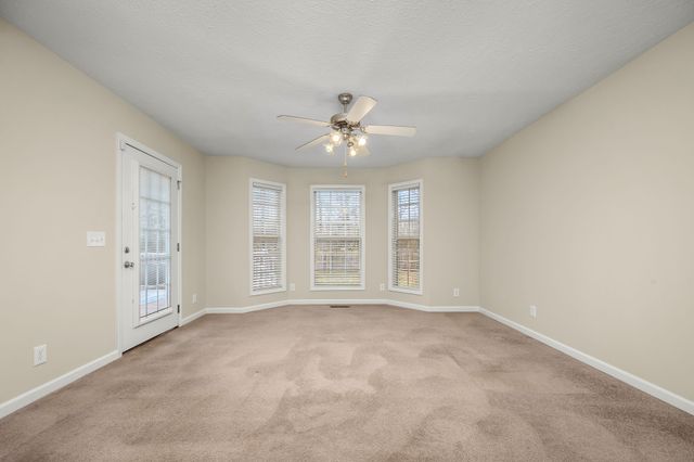 109 WILLIAMSBURG BLVD, Tullahoma, TN 37388