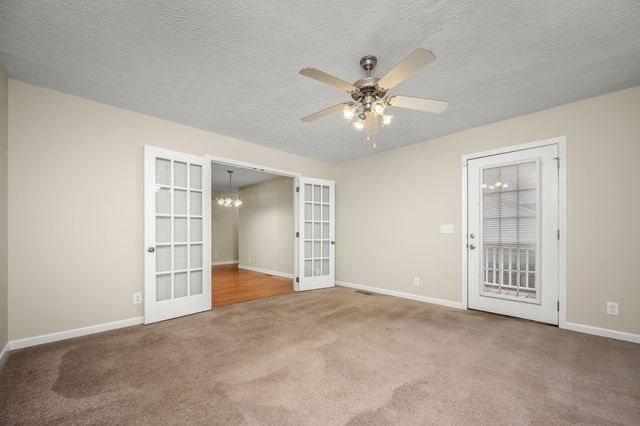 109 WILLIAMSBURG BLVD, Tullahoma, TN 37388