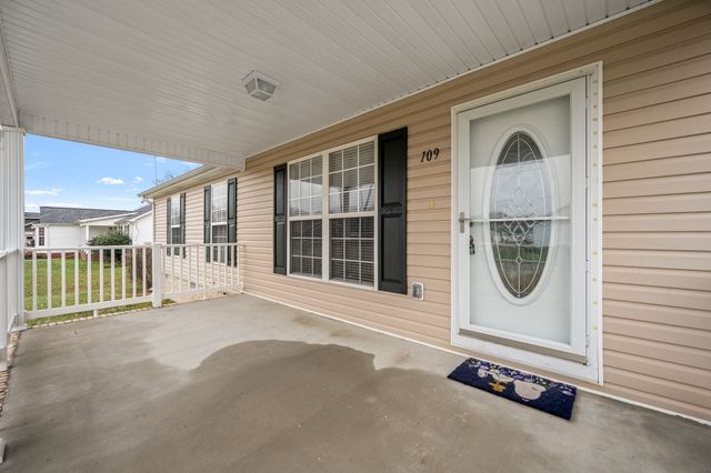 109 WILLIAMSBURG BLVD, Tullahoma, TN 37388
