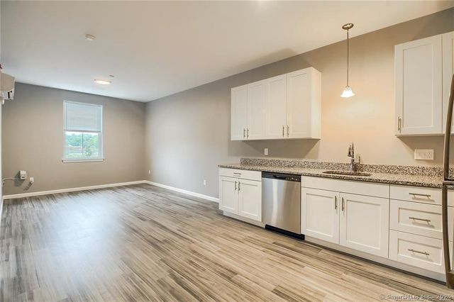 9 Steele Boulevard 204, Berlin, CT 06037