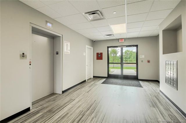 9 Steele Boulevard 204, Berlin, CT 06037