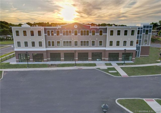 9 Steele Boulevard 204, Berlin, CT 06037