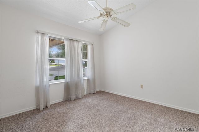 1615 N Foxboro Loop, Crystal River, FL 34429