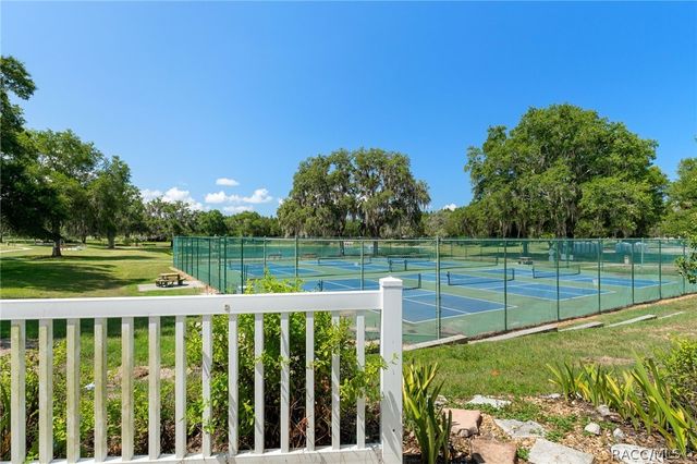 1615 N Foxboro Loop, Crystal River, FL 34429