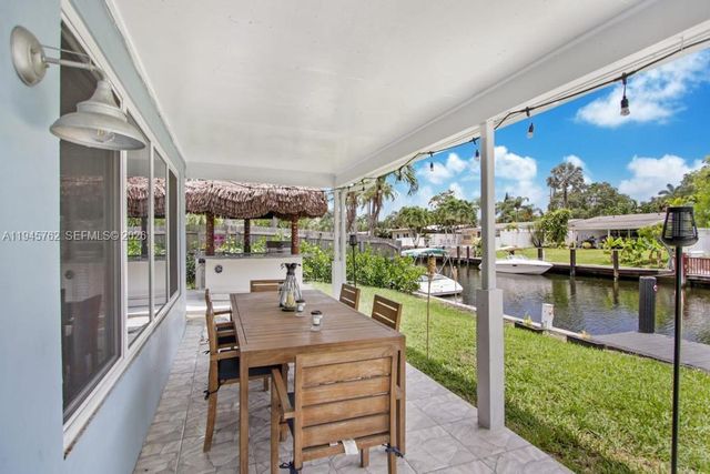 2442 Bimini Ln, Fort Lauderdale, FL 33312