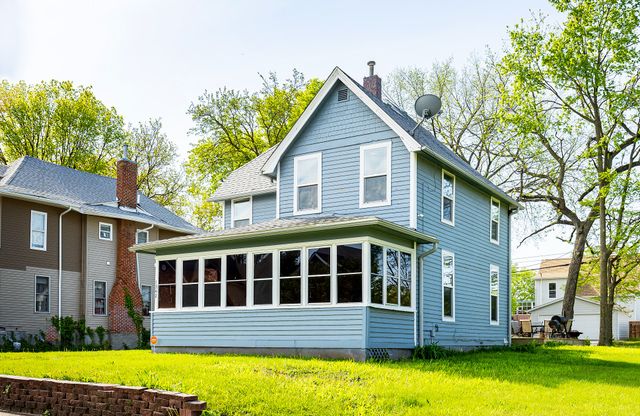 1342 Harrison Avenue, Des Moines, IA 50314