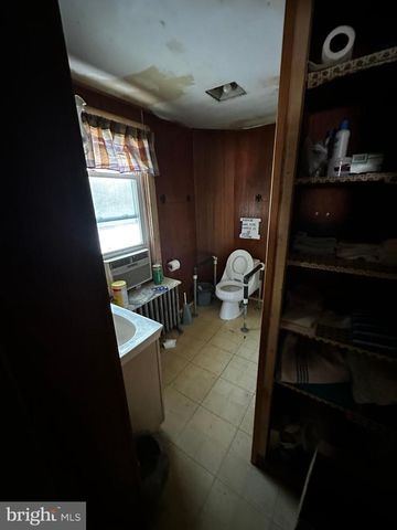 40 FORREST RD, Honey Brook, PA 19344