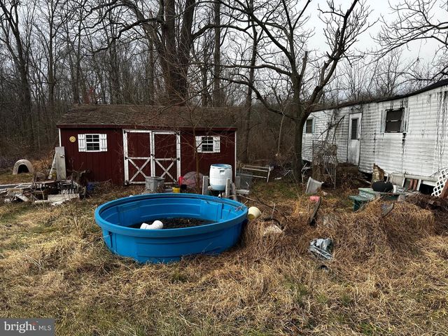 40 FORREST RD, Honey Brook, PA 19344