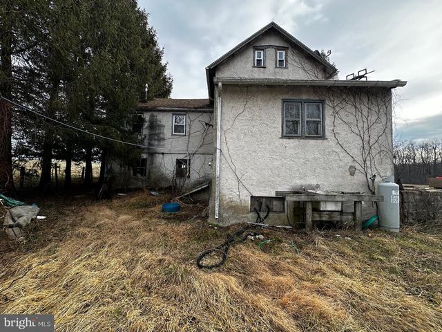 40 FORREST RD, Honey Brook, PA 19344