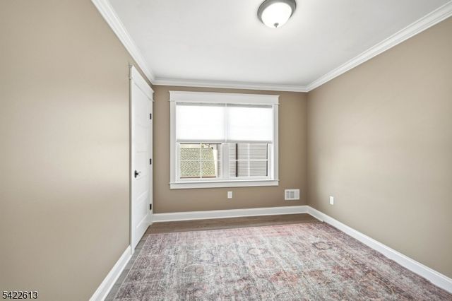 1074 Colfax Ave, Pompton Lakes Boro, NJ 07442