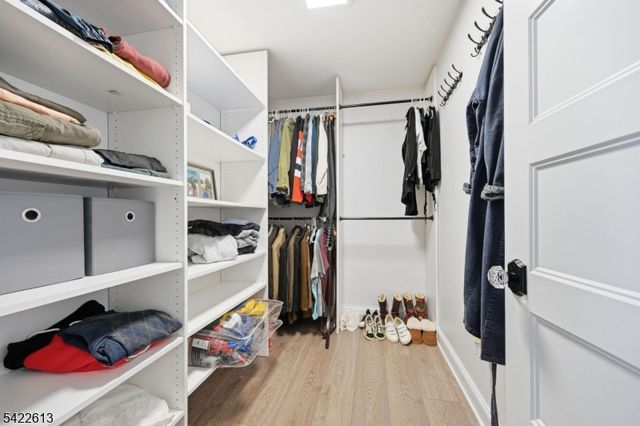 1074 Colfax Ave, Pompton Lakes Boro, NJ 07442