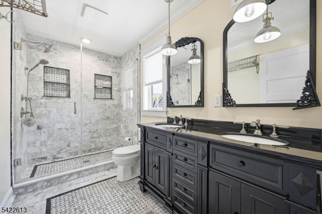 1074 Colfax Ave, Pompton Lakes Boro, NJ 07442