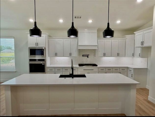 1710 Higgins, Pea Ridge, AR 72751