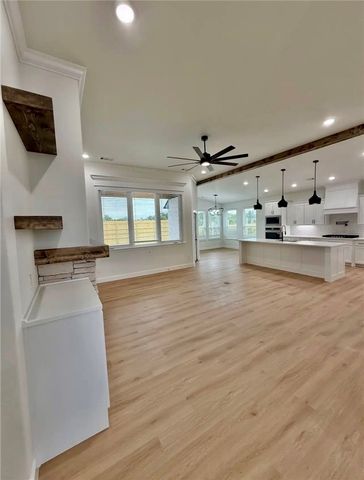 1710 Higgins, Pea Ridge, AR 72751