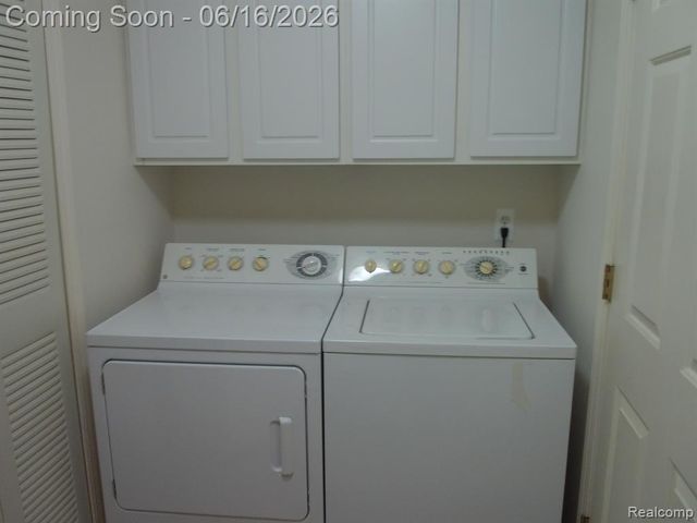 2009 Monarch Drive 3, Shelby Twp, MI 48316