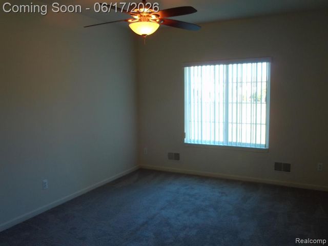 2009 Monarch Drive 3, Shelby Twp, MI 48316