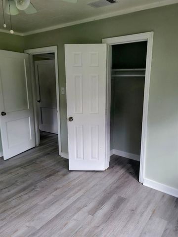 2325 Butler Drive, Orange, TX 77630