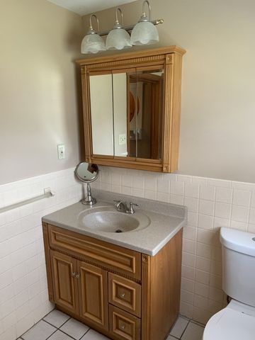 156 Eastview Ave, Somerset, MA 02726