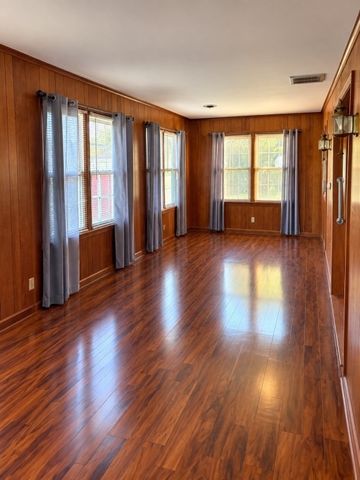 156 Eastview Ave, Somerset, MA 02726