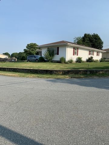 156 Eastview Ave, Somerset, MA 02726