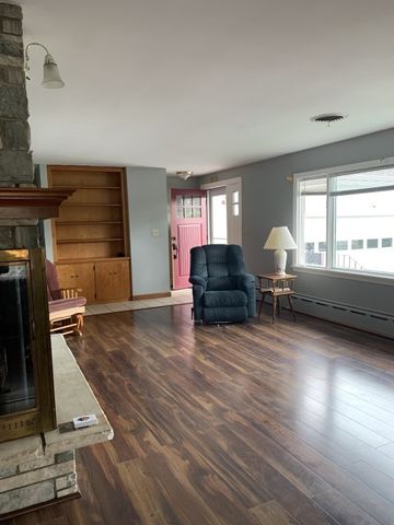 156 Eastview Ave, Somerset, MA 02726