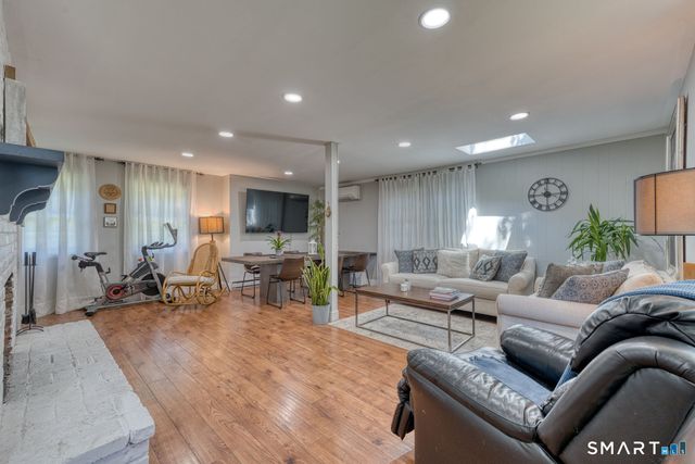 440 Chestnut Hill Avenue, Waterbury, CT 06704