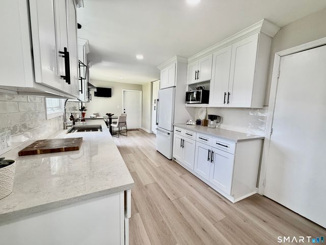 440 Chestnut Hill Avenue, Waterbury, CT 06704