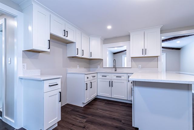 52 Whittier Street, Newton, NH 03858