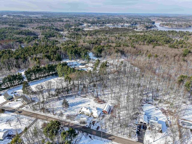 52 Whittier Street, Newton, NH 03858