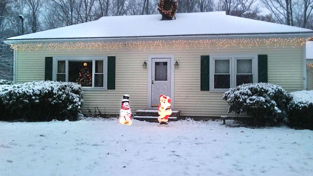 52 Whittier Street, Newton, NH 03858