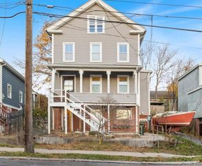 71 Blackhall Street, New London, CT 06320