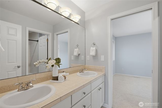 1426 235th Place SE, Sammamish, WA 98075