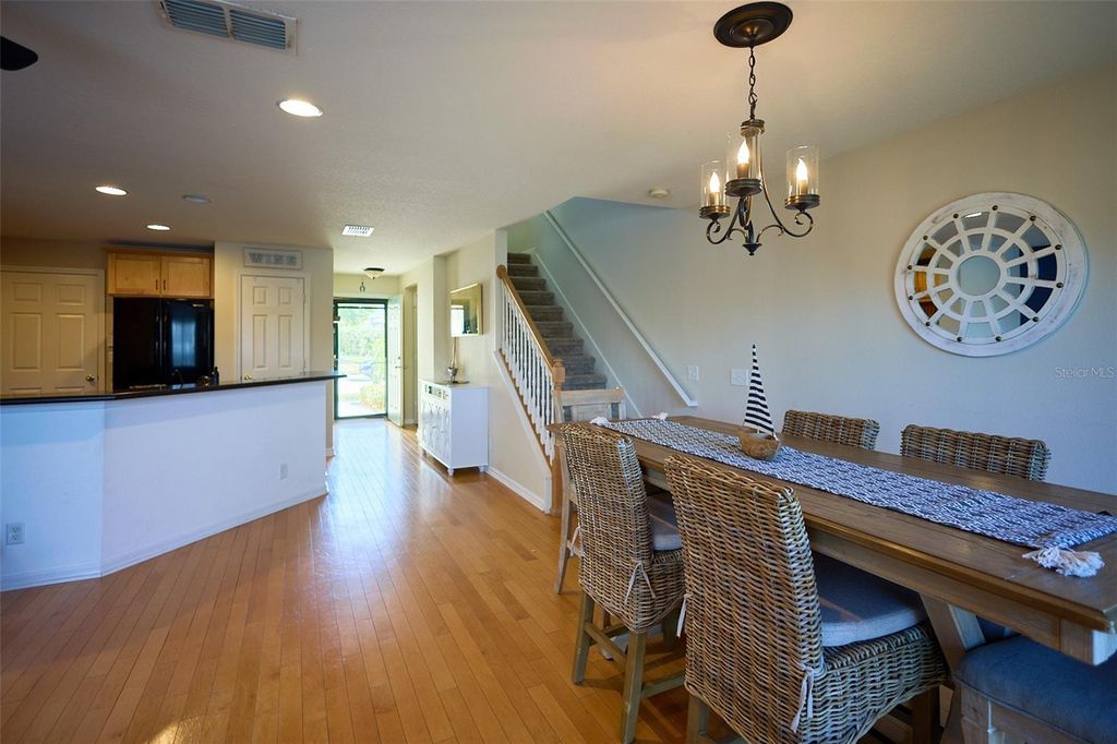 Image 12 of property listing at 2016 SUNSET MEADOW DRIVE, Clearwater, FL 33763