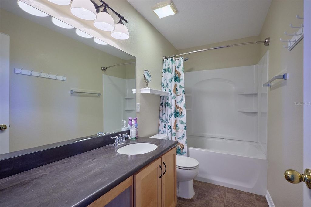 Image 22 of property listing at 2016 SUNSET MEADOW DRIVE, Clearwater, FL 33763