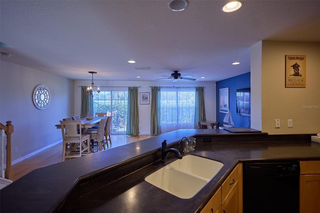 Image 7 of property listing at 2016 SUNSET MEADOW DRIVE, Clearwater, FL 33763