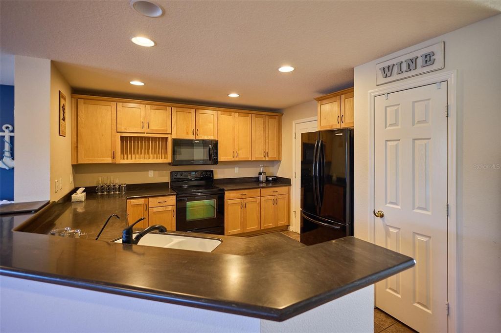 Image 9 of property listing at 2016 SUNSET MEADOW DRIVE, Clearwater, FL 33763