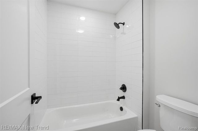 8430 Joseph Street, Commerce Twp, MI 48382