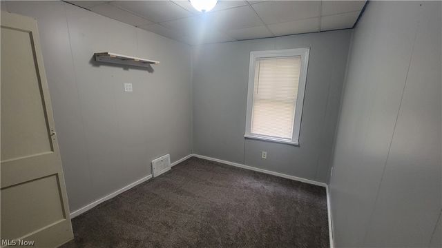 1292 Stratford Street, Barberton, OH 44203