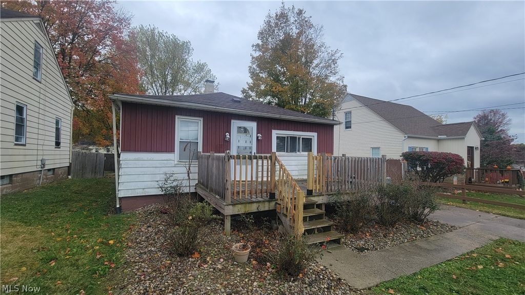 1292 Stratford Street, Barberton, OH 44203