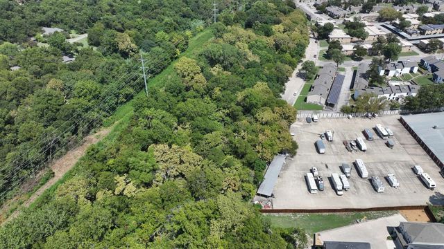 8000 Valley Glen Drive, Dallas, TX 75228