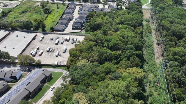 8000 Valley Glen Drive, Dallas, TX 75228