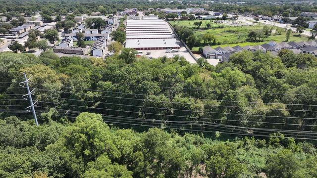 8000 Valley Glen Drive, Dallas, TX 75228