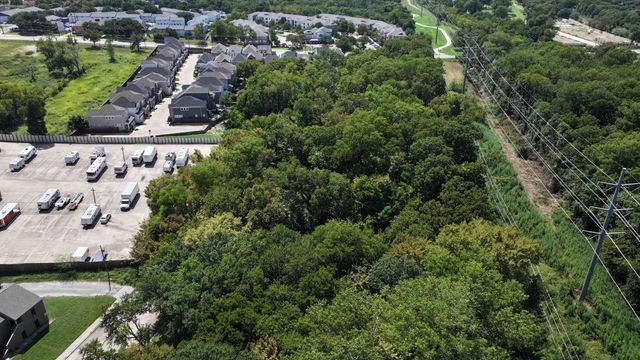 8000 Valley Glen Drive, Dallas, TX 75228