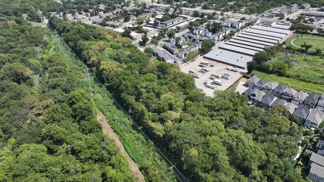 8000 Valley Glen Drive, Dallas, TX 75228